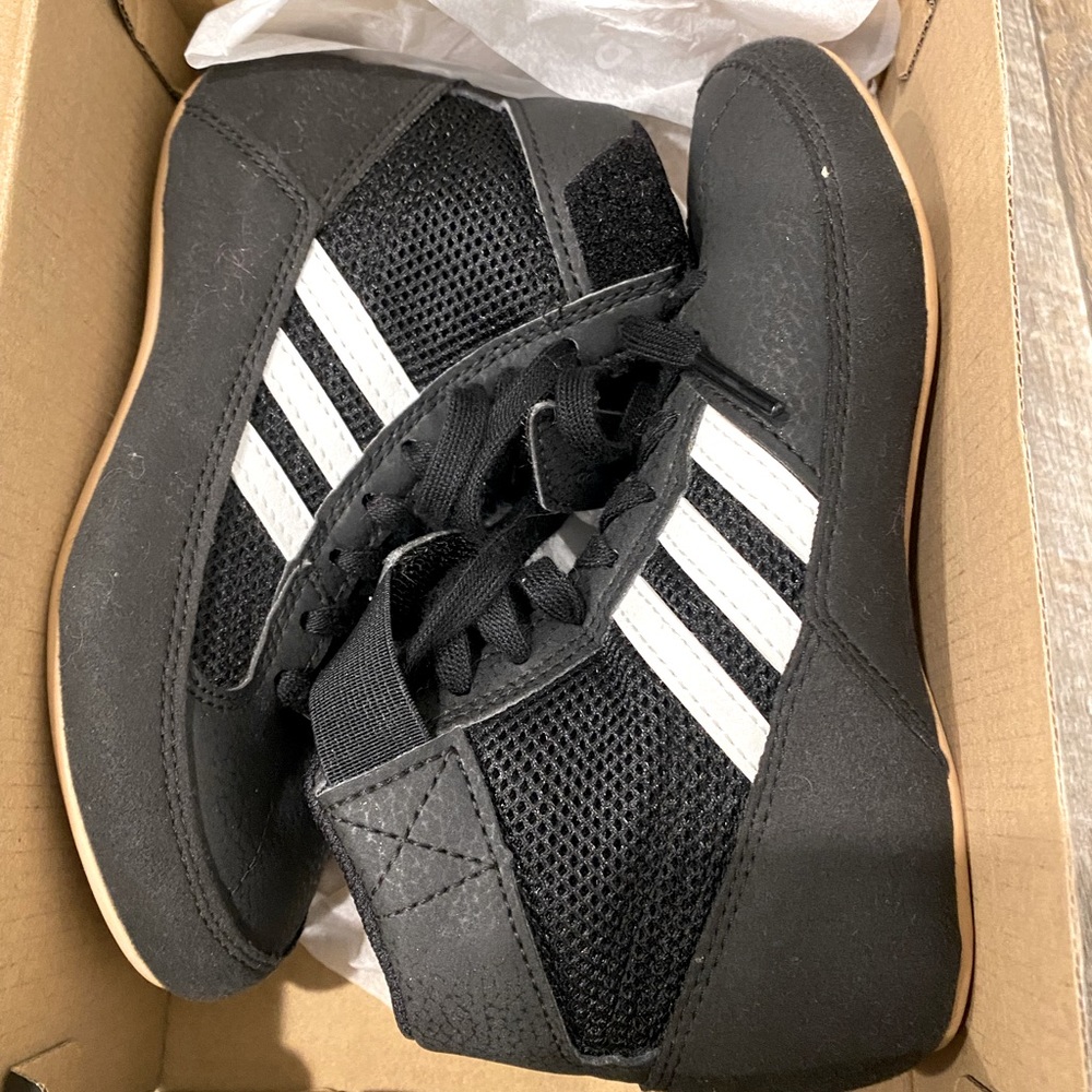 Boys size 12k Adidas wrestling shoes